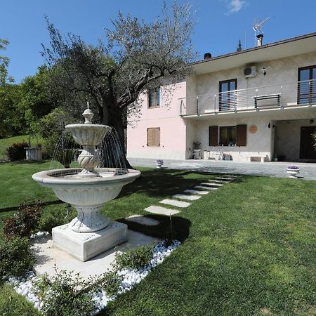 Il Villino Agriturismo B&B Belforte del Chienti ภายนอก รูปภาพ
