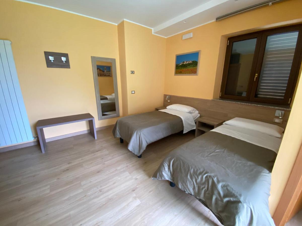 Il Villino Agriturismo B&B Belforte del Chienti ภายนอก รูปภาพ