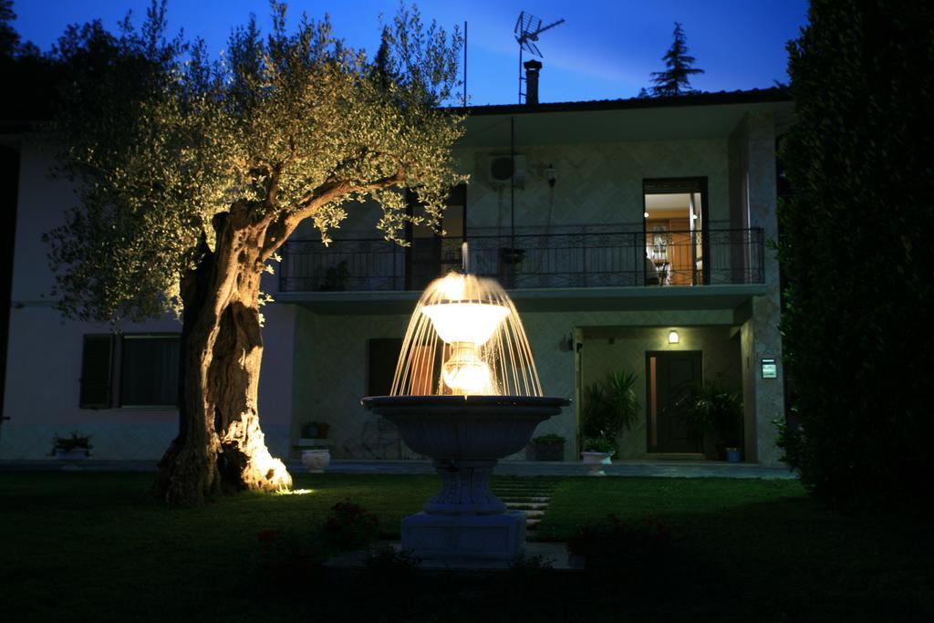 Il Villino Agriturismo B&B Belforte del Chienti ภายนอก รูปภาพ