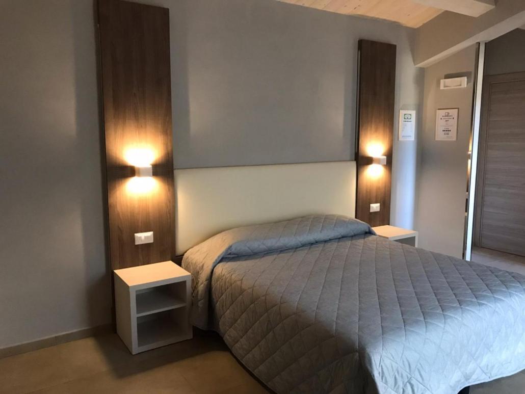 Il Villino Agriturismo B&B Belforte del Chienti ภายนอก รูปภาพ
