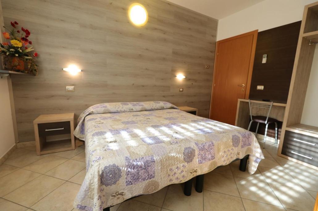 Il Villino Agriturismo B&B Belforte del Chienti ภายนอก รูปภาพ