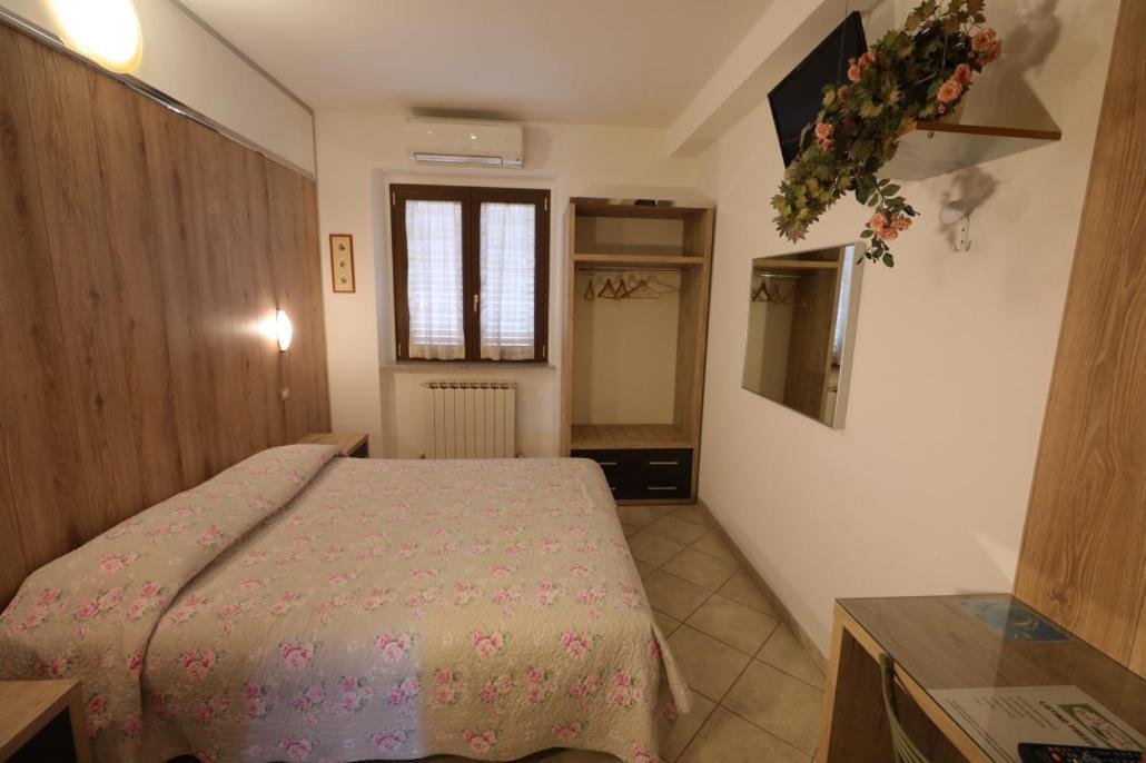 Il Villino Agriturismo B&B Belforte del Chienti ภายนอก รูปภาพ