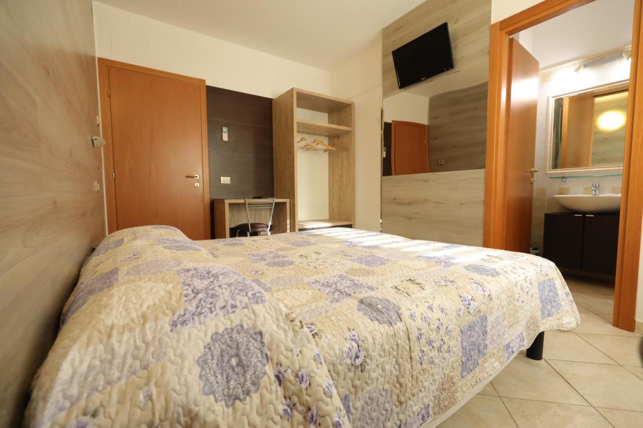 Il Villino Agriturismo B&B Belforte del Chienti ภายนอก รูปภาพ