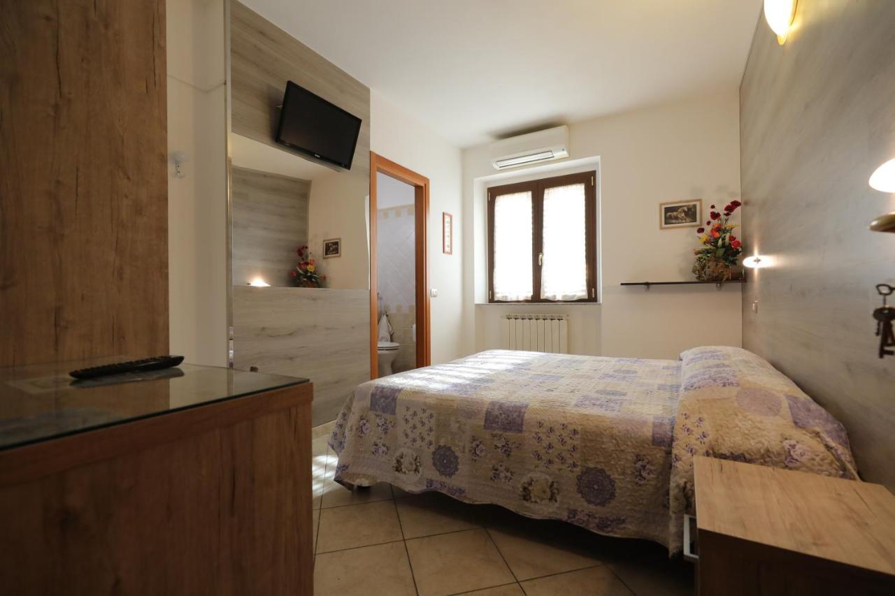Il Villino Agriturismo B&B Belforte del Chienti ภายนอก รูปภาพ